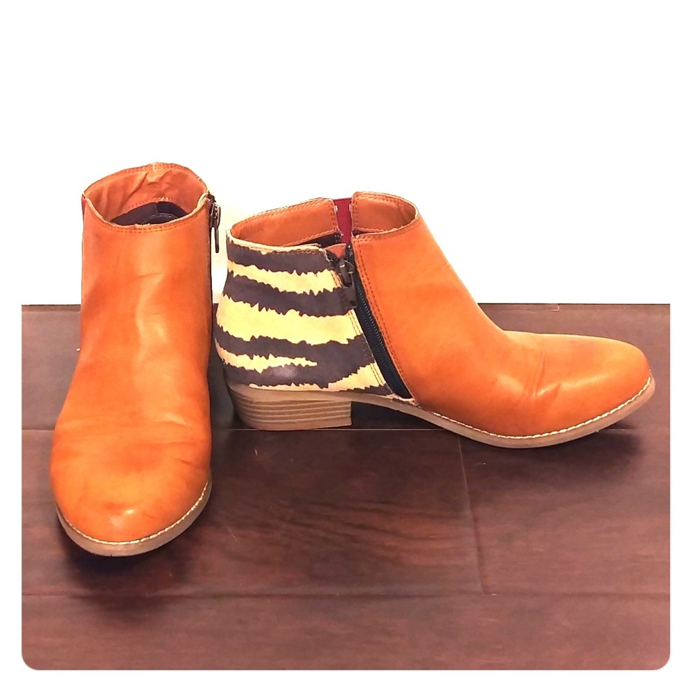 Dolce Vita Ankle Booties